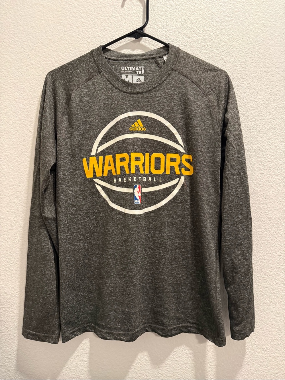 adidas Gray Long-Sleeve Warriors Basketball Tee with Yellow Logo